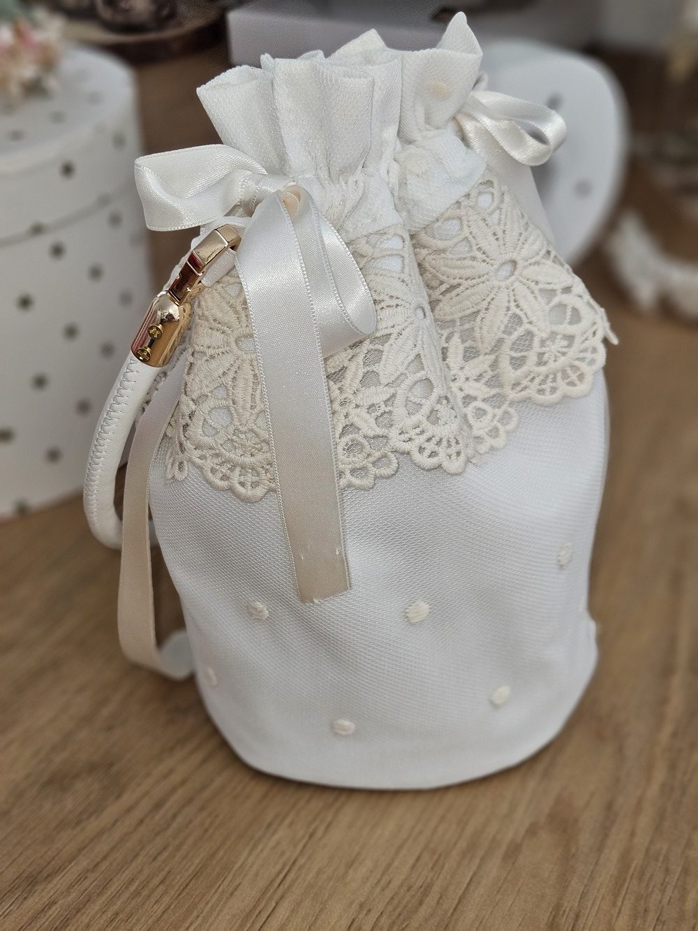 Accesorios de novia en GP Complementos en Motril (Granada)