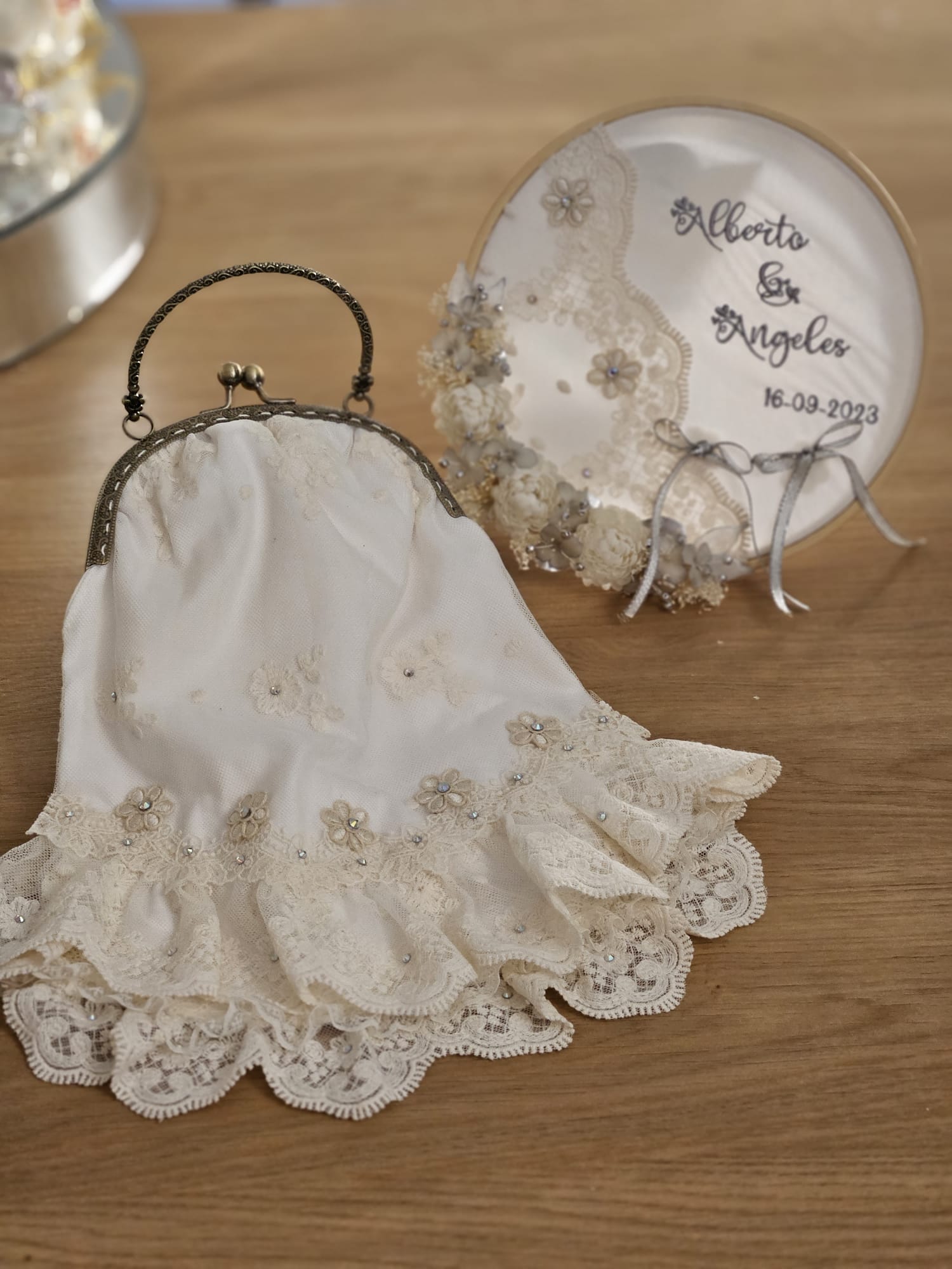 Accesorios de novia en GP Complementos en Motril (Granada)